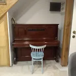 5 Minutes Walk Art