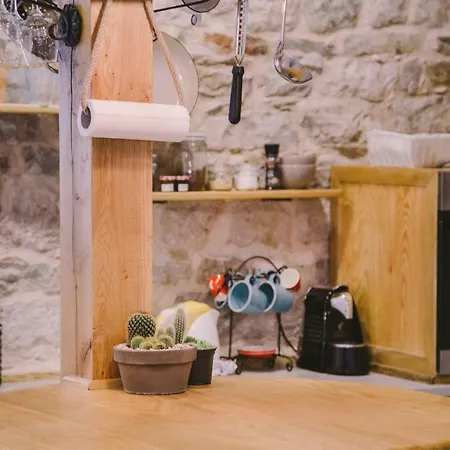 5 Minutes Walk Art Apartamento